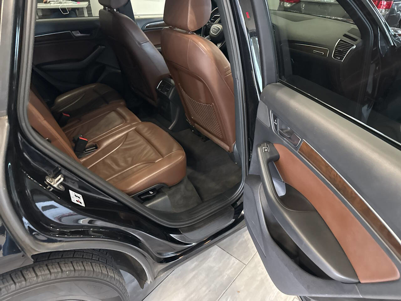 Used 2017 Audi Q5 2.0T Premium w/ Audi MMI Navigation Plus image 24