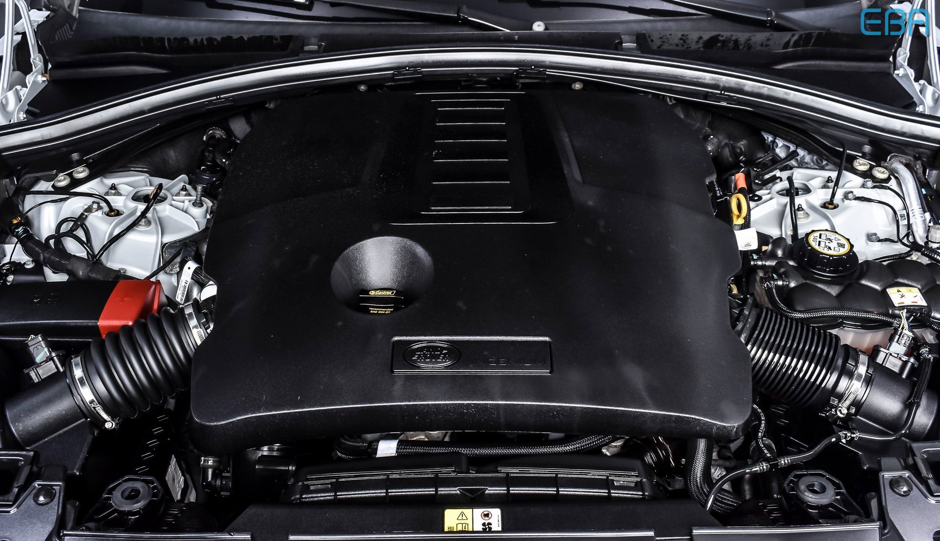 Used 2021 Land Rover Range Rover Velar R-Dynamic S image 11