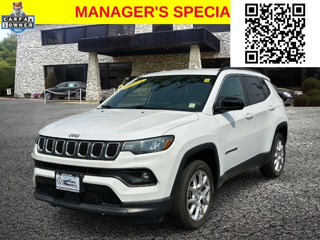 Used 2023 Jeep Compass Latitude AWD/4WD image 2