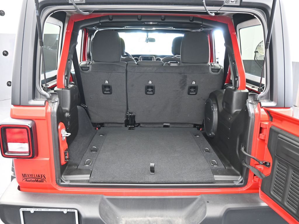 Used 2022 Jeep Wrangler Unlimited Sport image 39