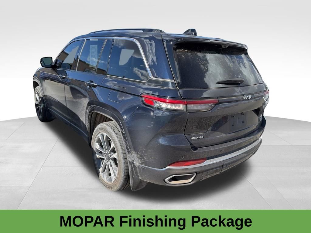 Used 2023 Jeep Grand Cherokee Overland w/ Luxury Tech Group IV image 7