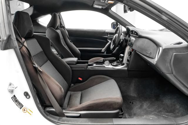 Used 2020 Toyota 86 RWD image 32