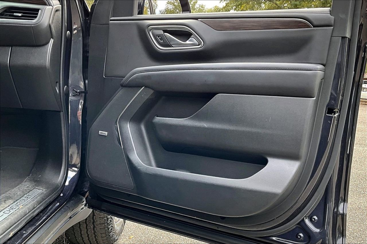 Used 2022 Chevrolet Tahoe Z71 w/ Luxury Package image 24