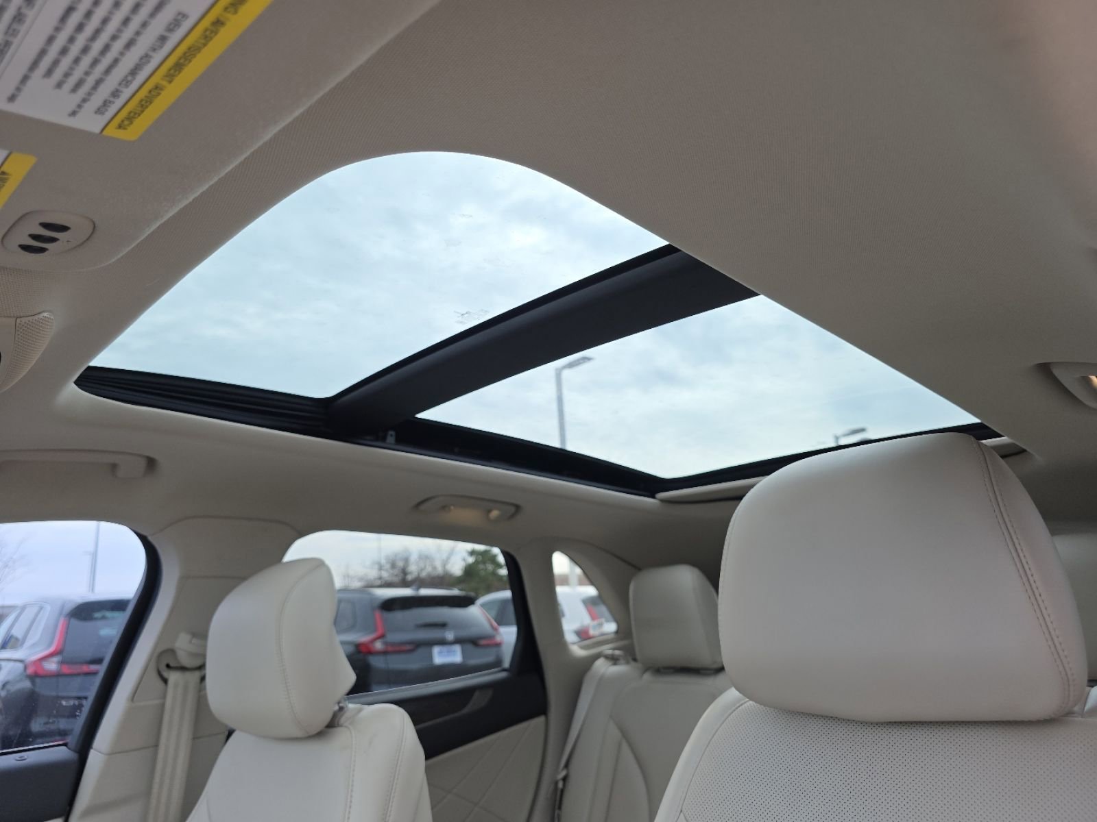 Used 2019 Lincoln MKC Reserve w/ MKC Climate Package image 4