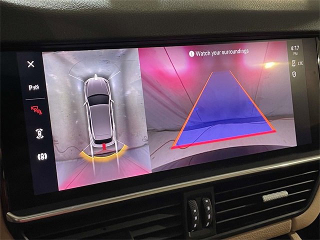 Used 2022 Porsche Cayenne Platinum Edition w/ Premium Package Plus image 33