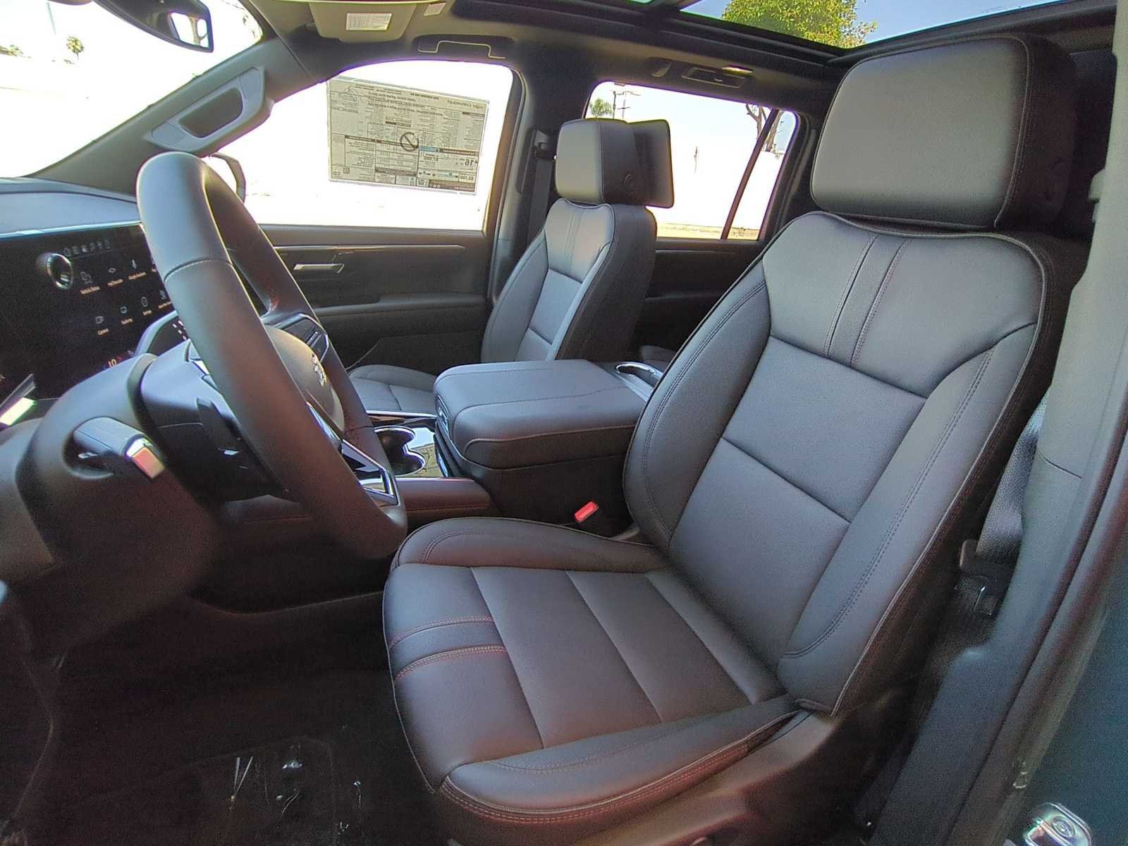 New 2026 Chevrolet Suburban RST w/ RST Capability Package AWD/4WD image 24