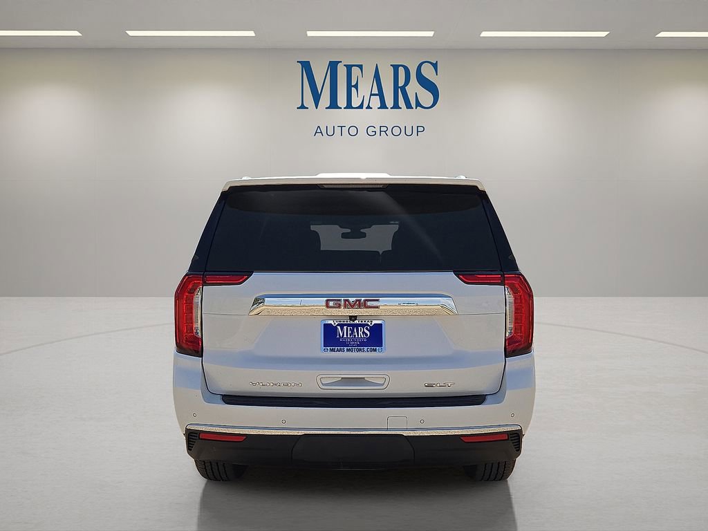 Used 2022 GMC Yukon XL SLT w/ SLT Luxury Package image 4