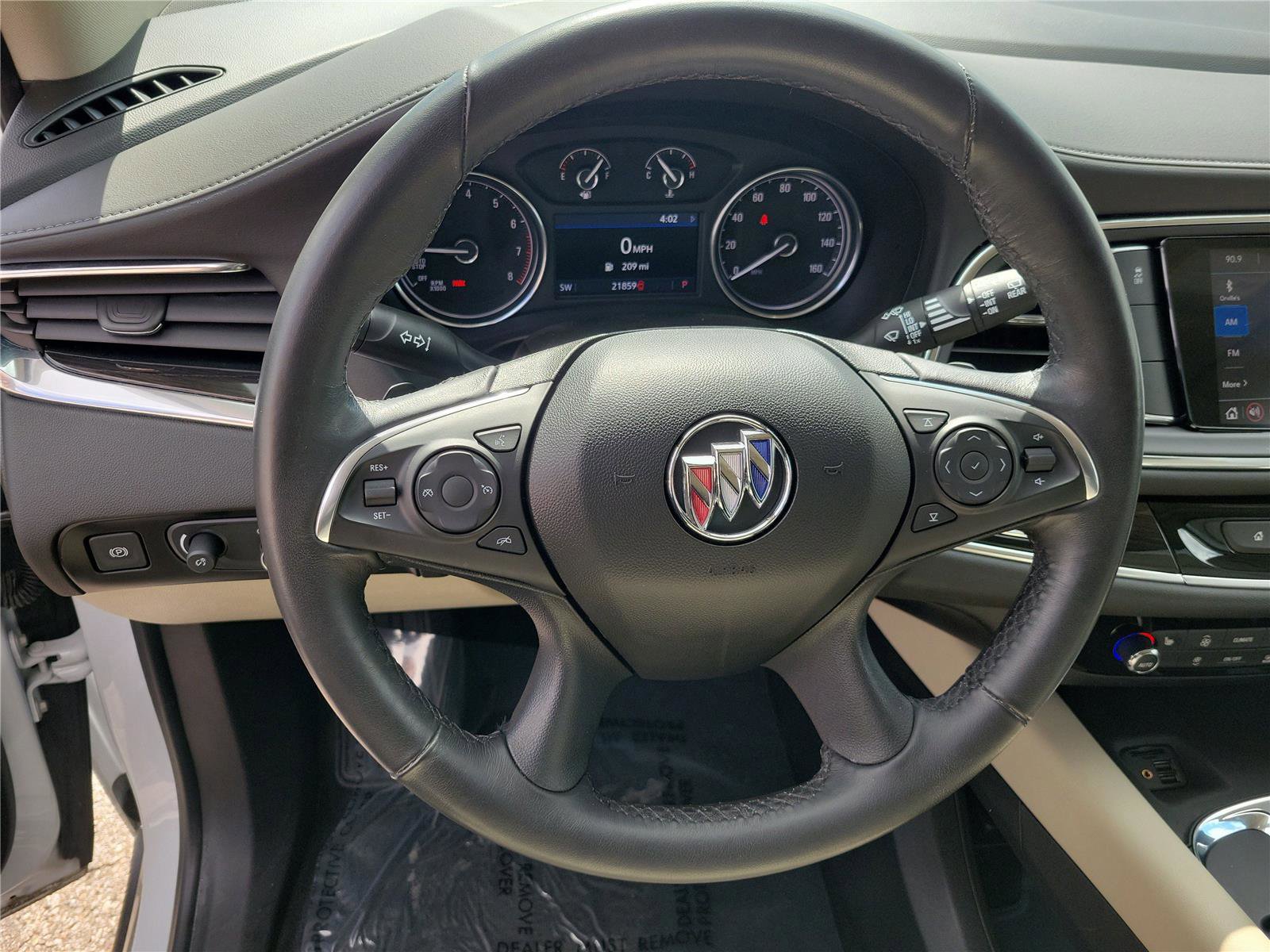 Used 2020 Buick Enclave Essence FWD image 25