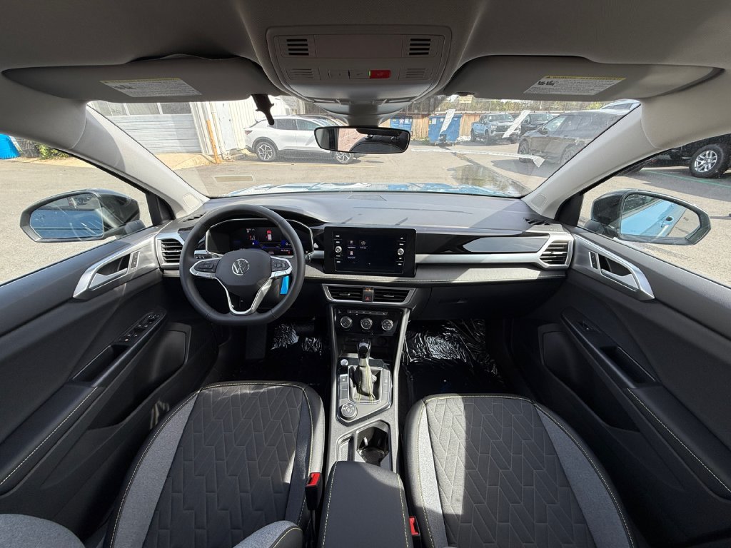 New 2027 Volkswagen Taos Sport AWD/4WD image 21