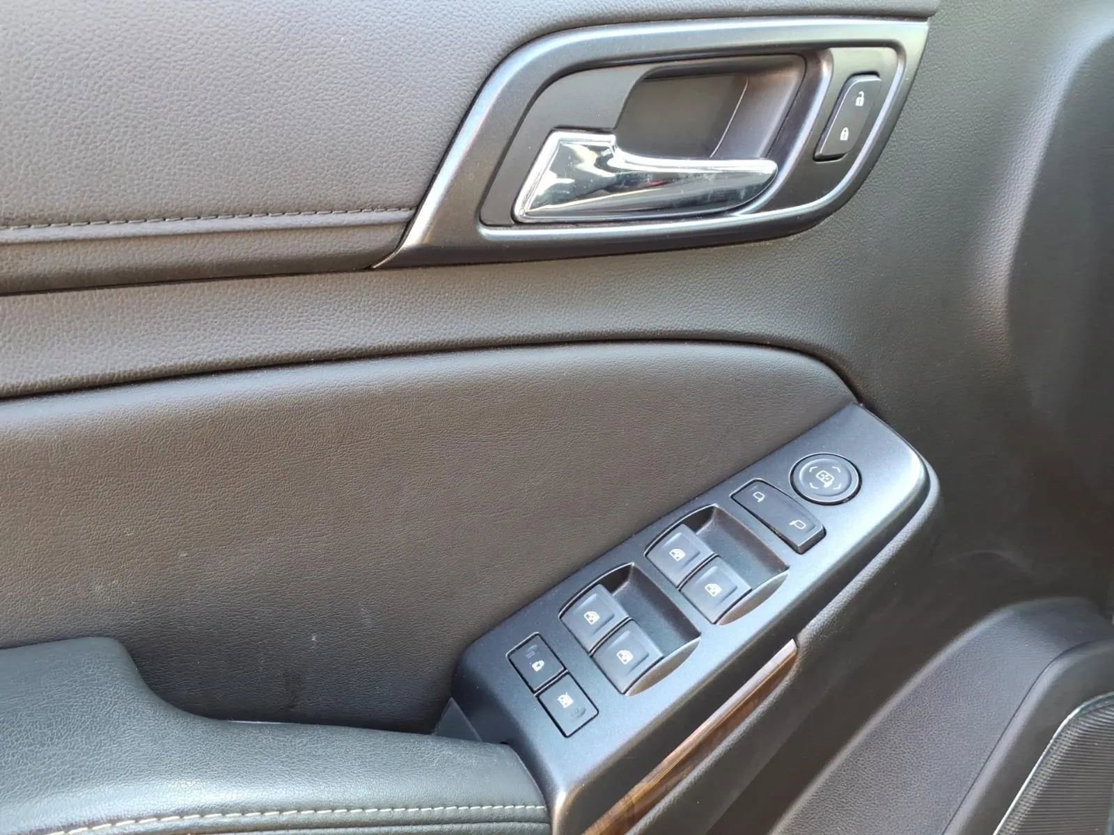 Used 2019 Chevrolet Tahoe LS w/ All-Season Package image 24