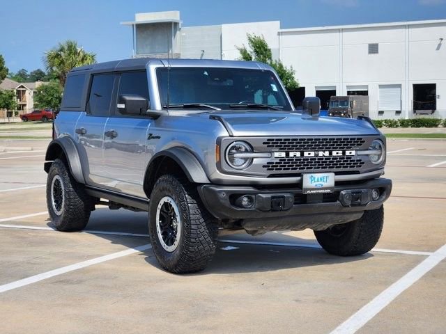Used 2023 Ford Bronco Badlands w/ Sasquatch Package AWD/4WD image 3