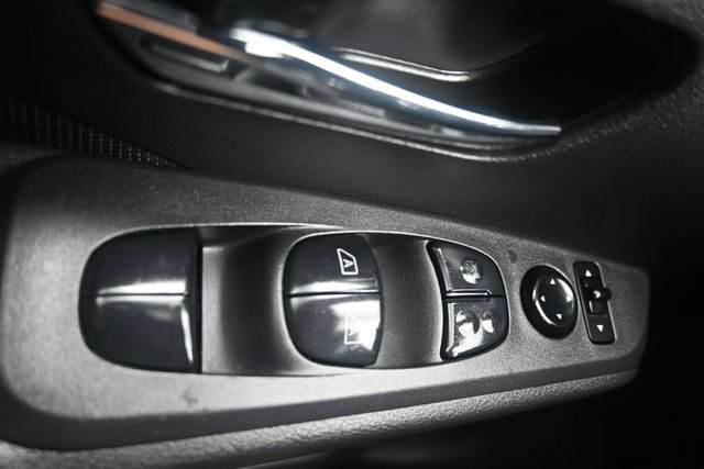 Used 2023 Nissan Kicks SV FWD image 22