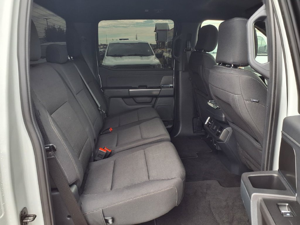 Used 2024 Ford F150 XLT w/ XLT Black Appearance Package RWD image 27