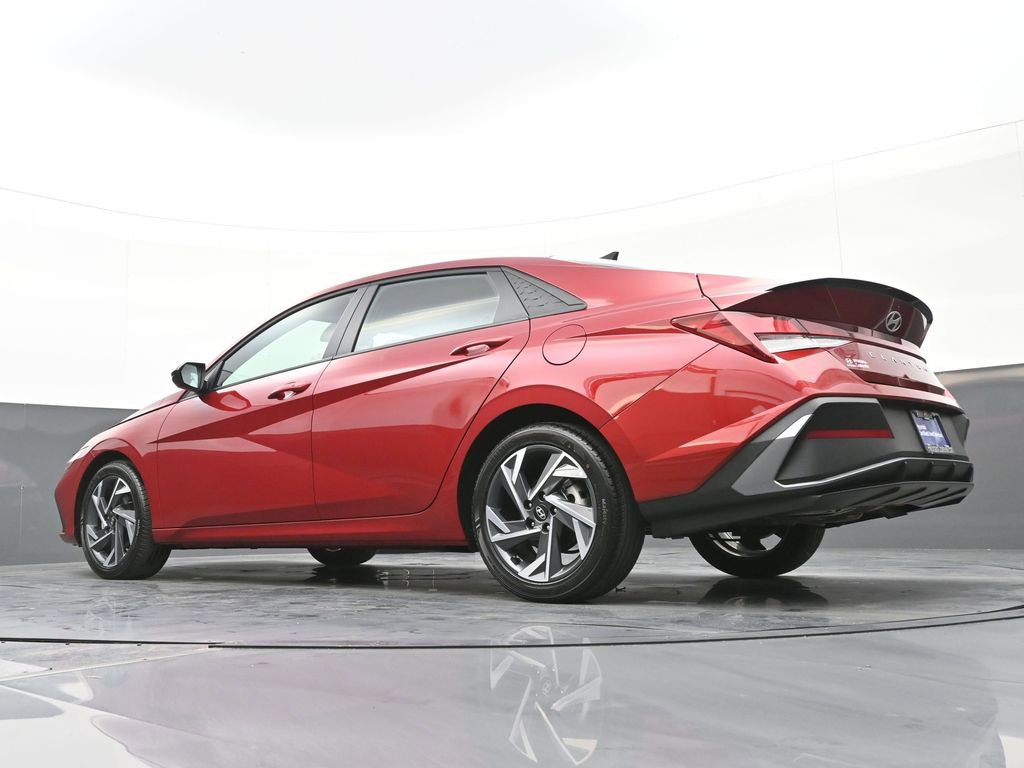 Certified 2025 Hyundai Elantra Sport image 42