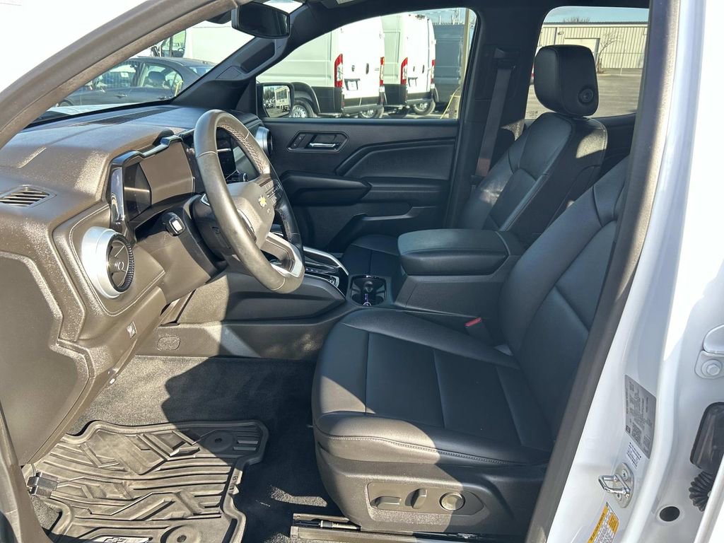 Used 2023 Chevrolet Colorado LT w/ LT Convenience Package III image 23