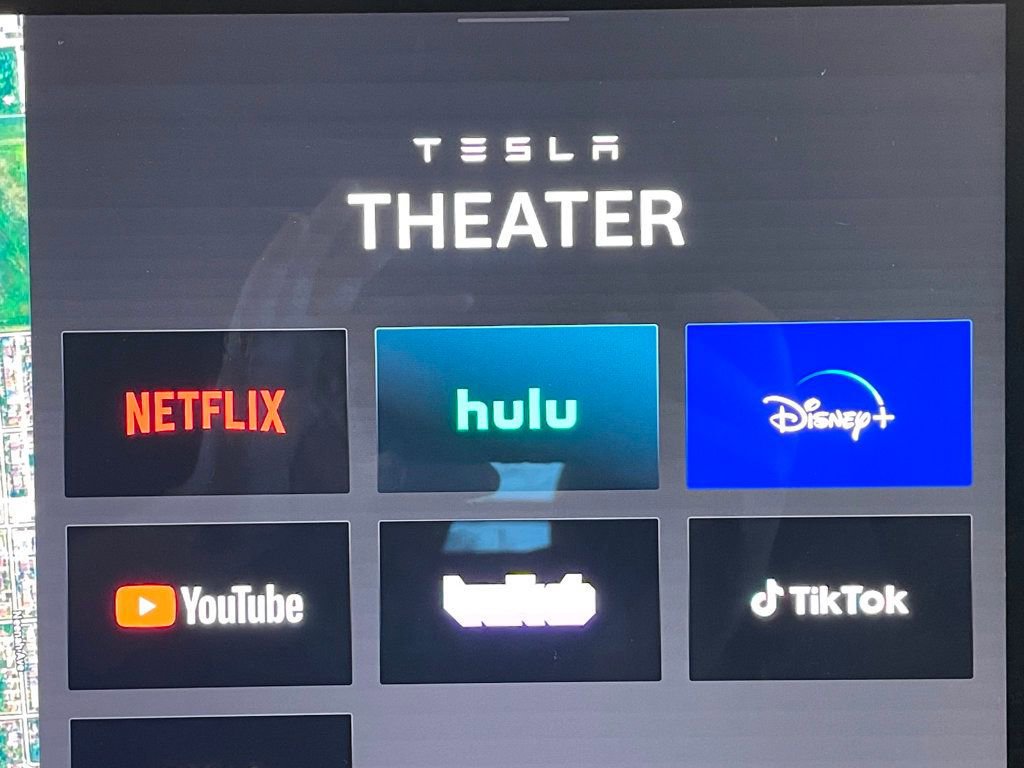 Used 2022 Tesla Model X Plaid image 38