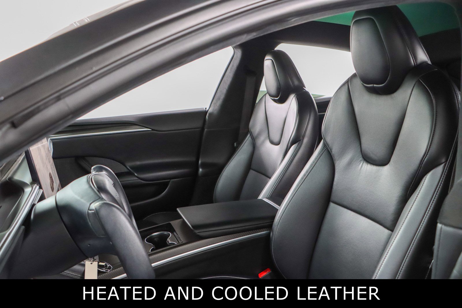 Used 2022 Tesla Model S Plaid image 22