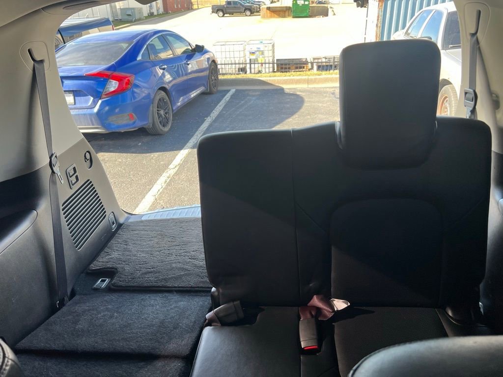 Used 2015 INFINITI QX80 Luxe w/ 22" Wheel Package image 18