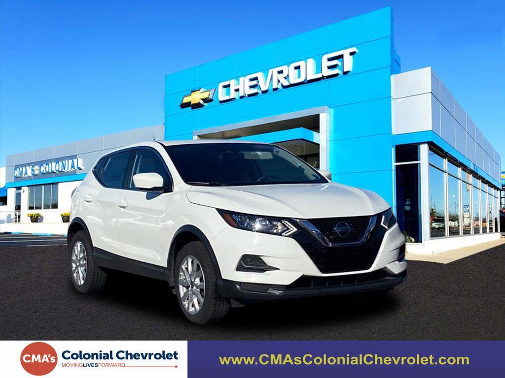 Used 2020 Nissan Rogue Sport S w/ Appearance Package image 1