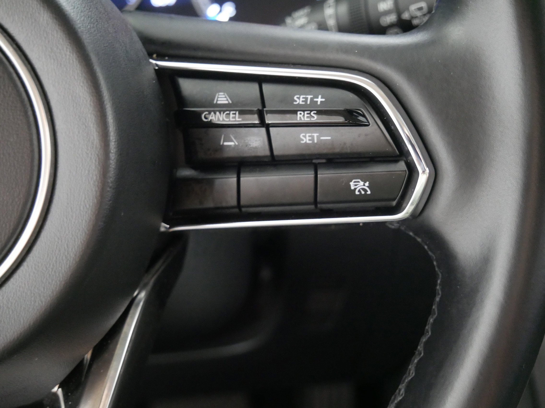 Certified 2025 MAZDA CX-90 3.3 Turbo w/ Preferred Package image 28