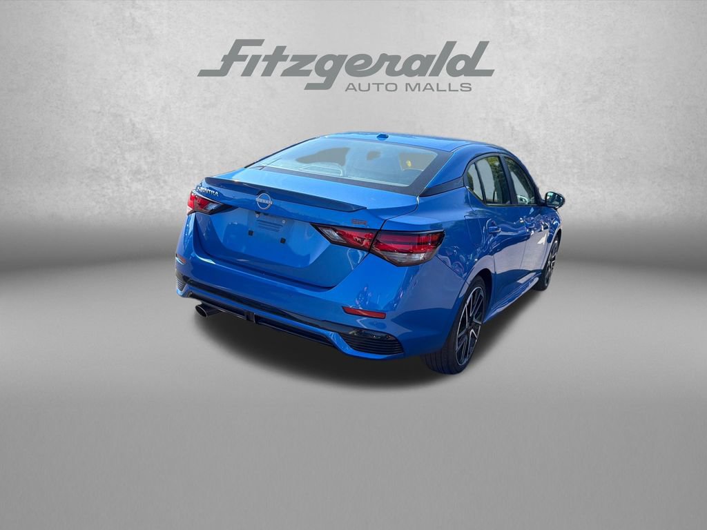 Used 2025 Nissan Sentra SR FWD image 8