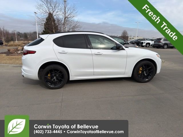 Used 2021 Alfa Romeo Stelvio Ti w/ Nero Edizione image 9