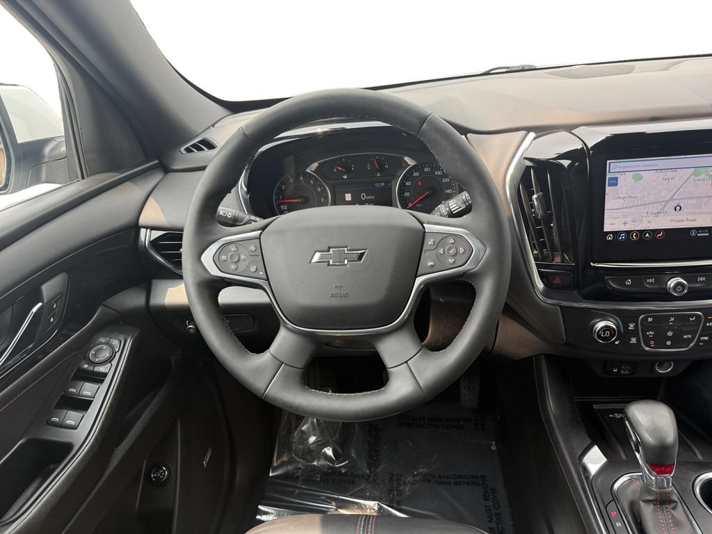 Used 2023 Chevrolet Traverse RS AWD/4WD image 12