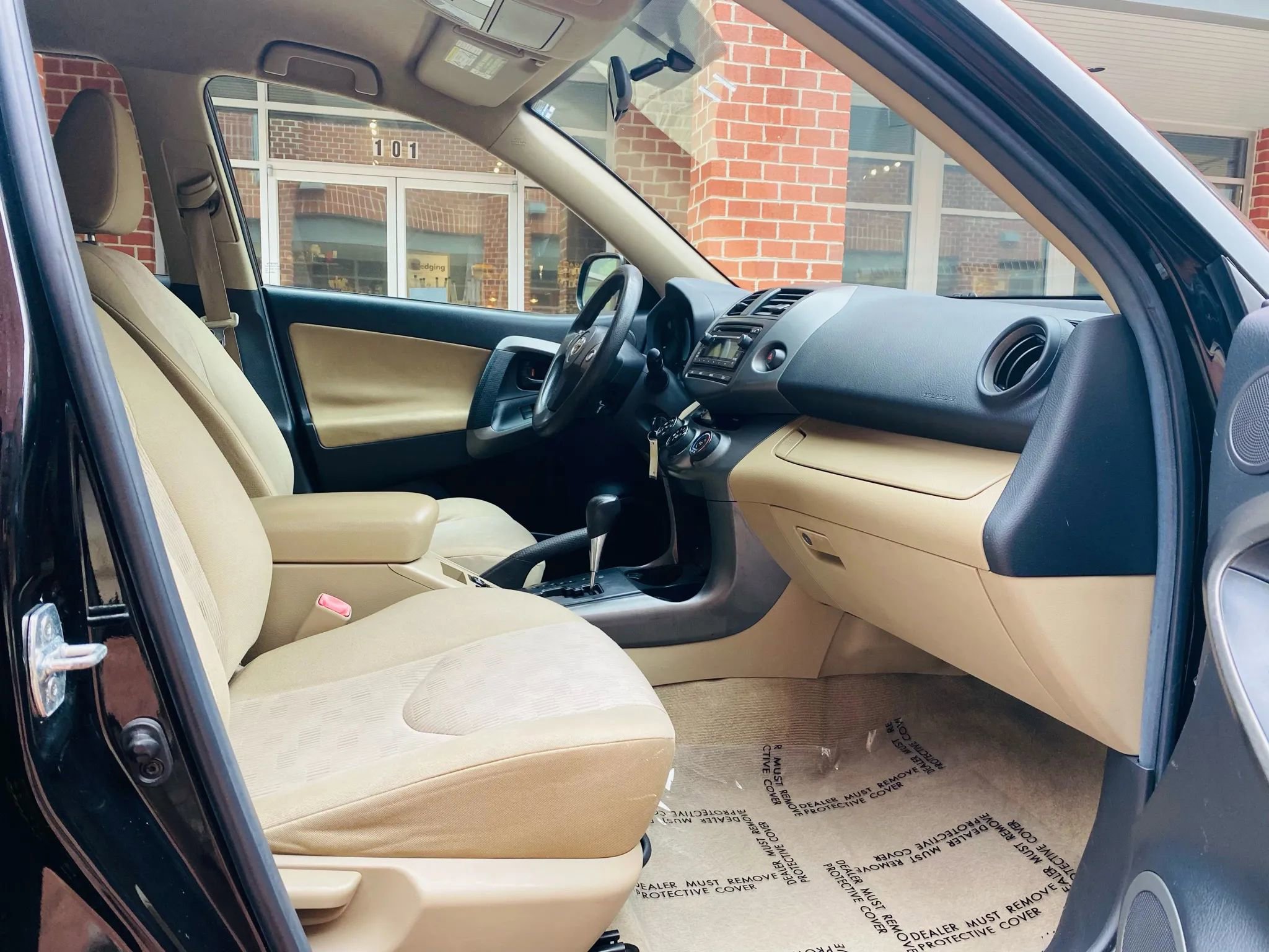 Used 2012 Toyota RAV4 4WD w/ Value Pkg image 10