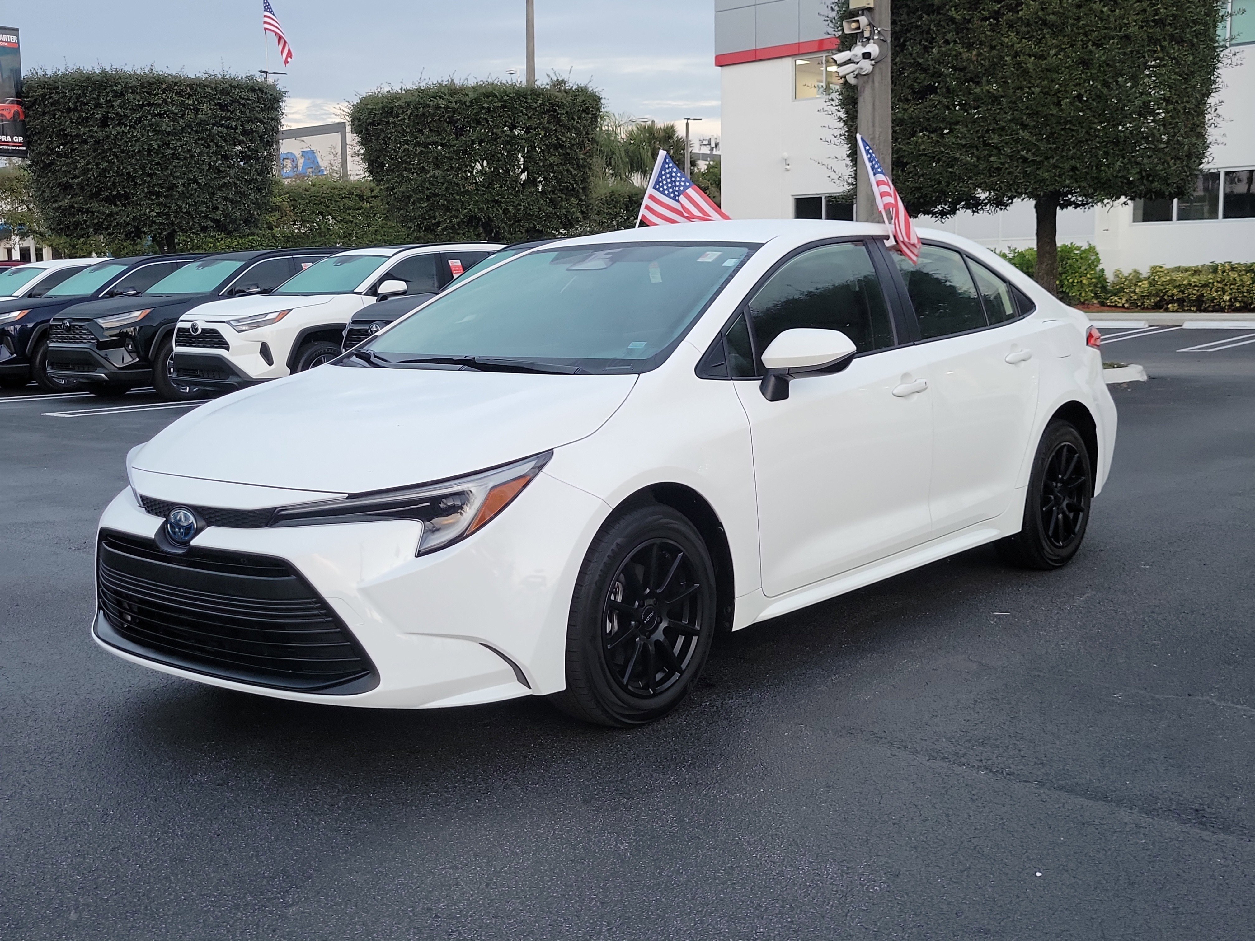 Used 2023 Toyota Corolla SE image 6