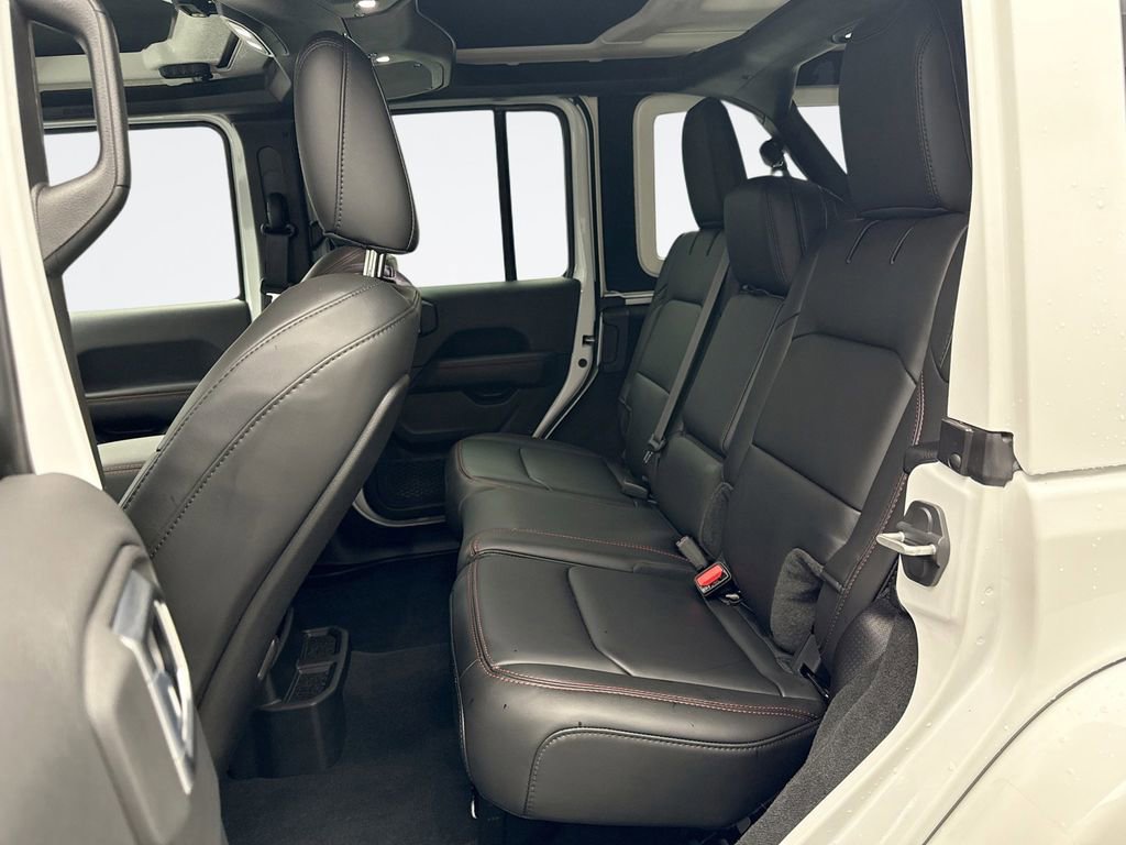 Used 2024 Jeep Wrangler Unlimited Rubicon image 18