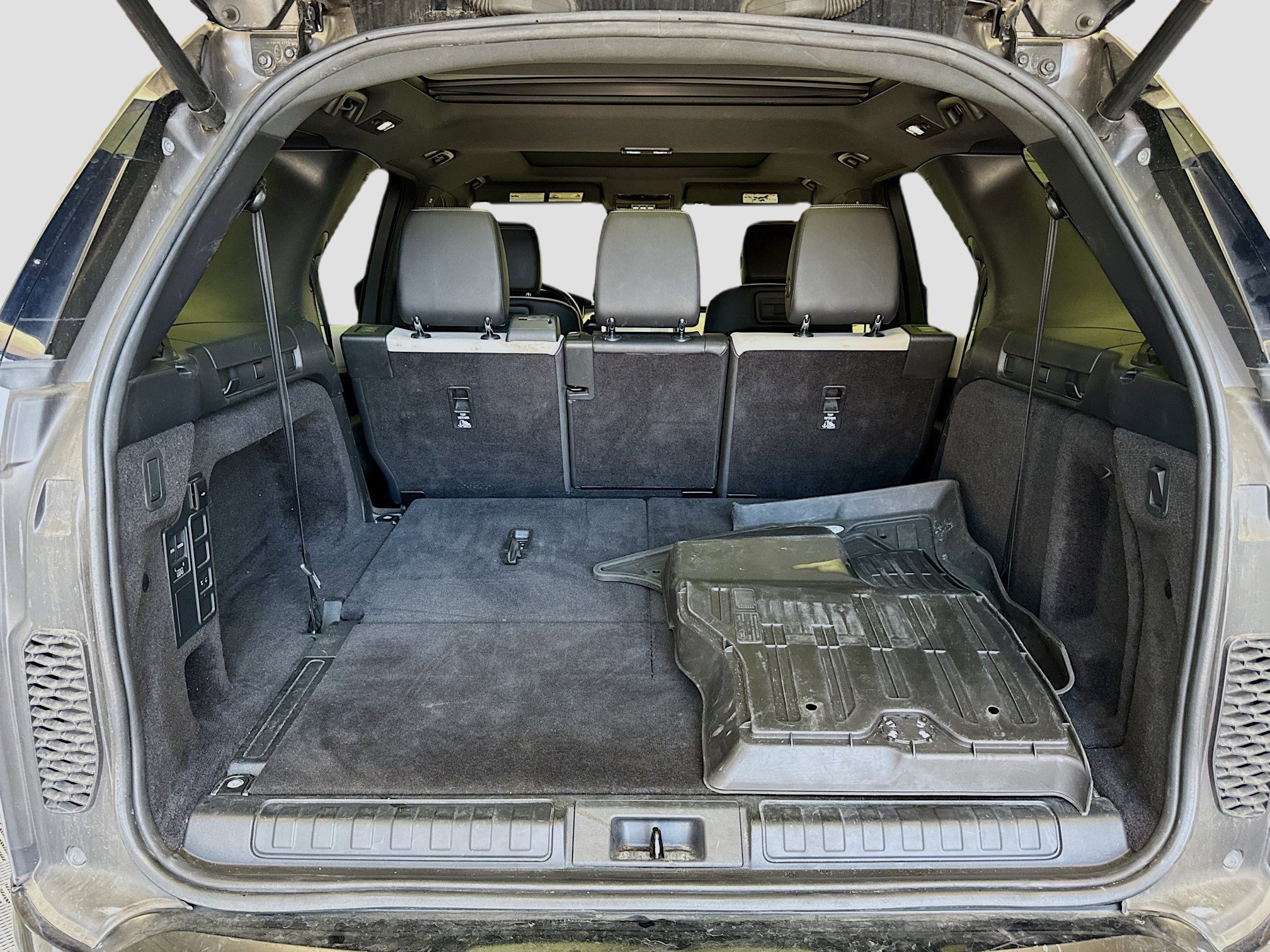 Used 2021 Land Rover Discovery S R-Dynamic image 15