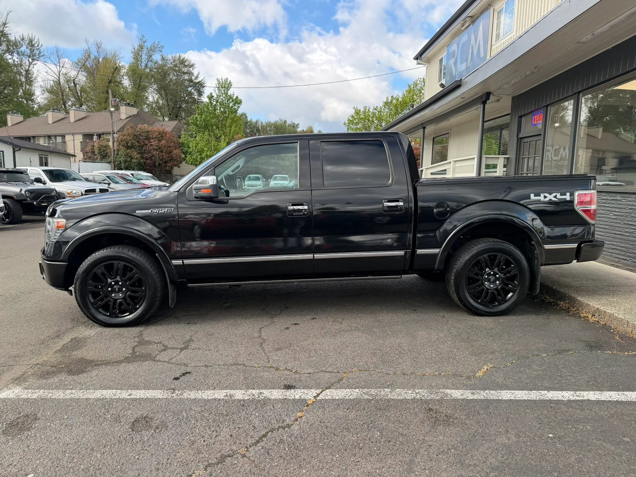 Used 2012 Ford F150 Platinum AWD/4WD image 4