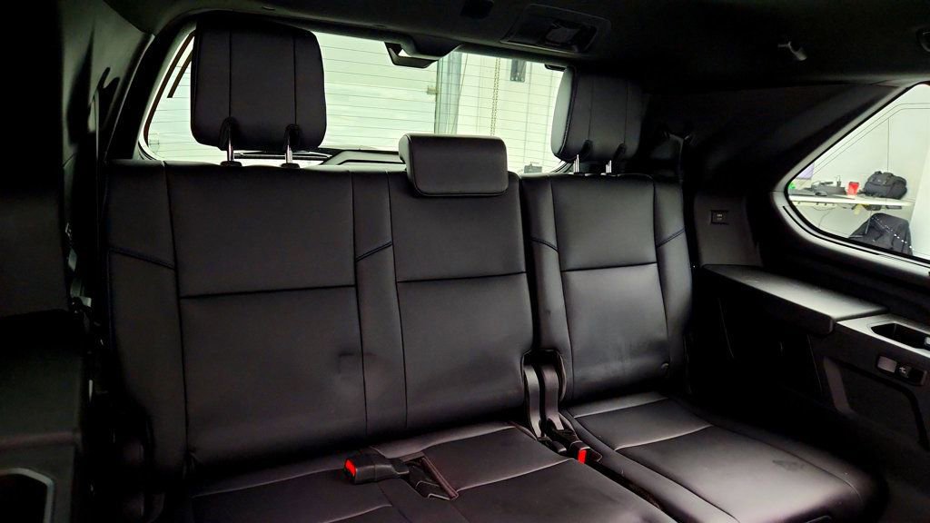 Used 2025 Toyota Sequoia Platinum image 23