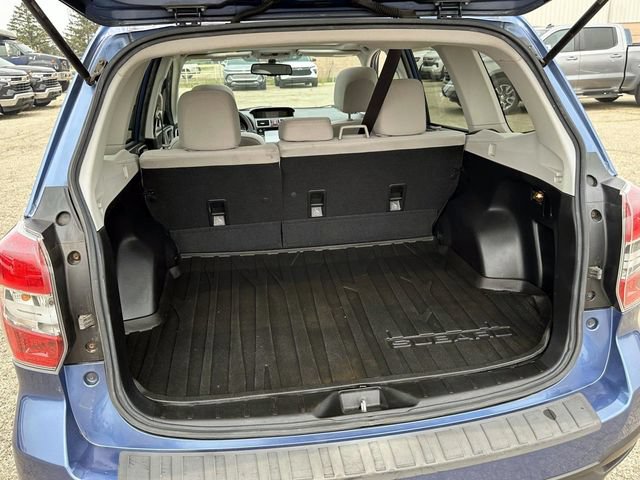 Used 2016 Subaru Forester 2.5i Premium w/ All-Weather Package AWD/4WD image 13
