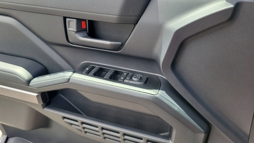 New 2026 Toyota 4Runner SR5 AWD/4WD image 16
