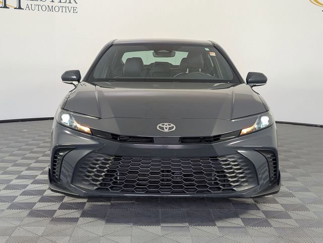 Used 2025 Toyota Camry SE w/ Convenience Package FWD image 40