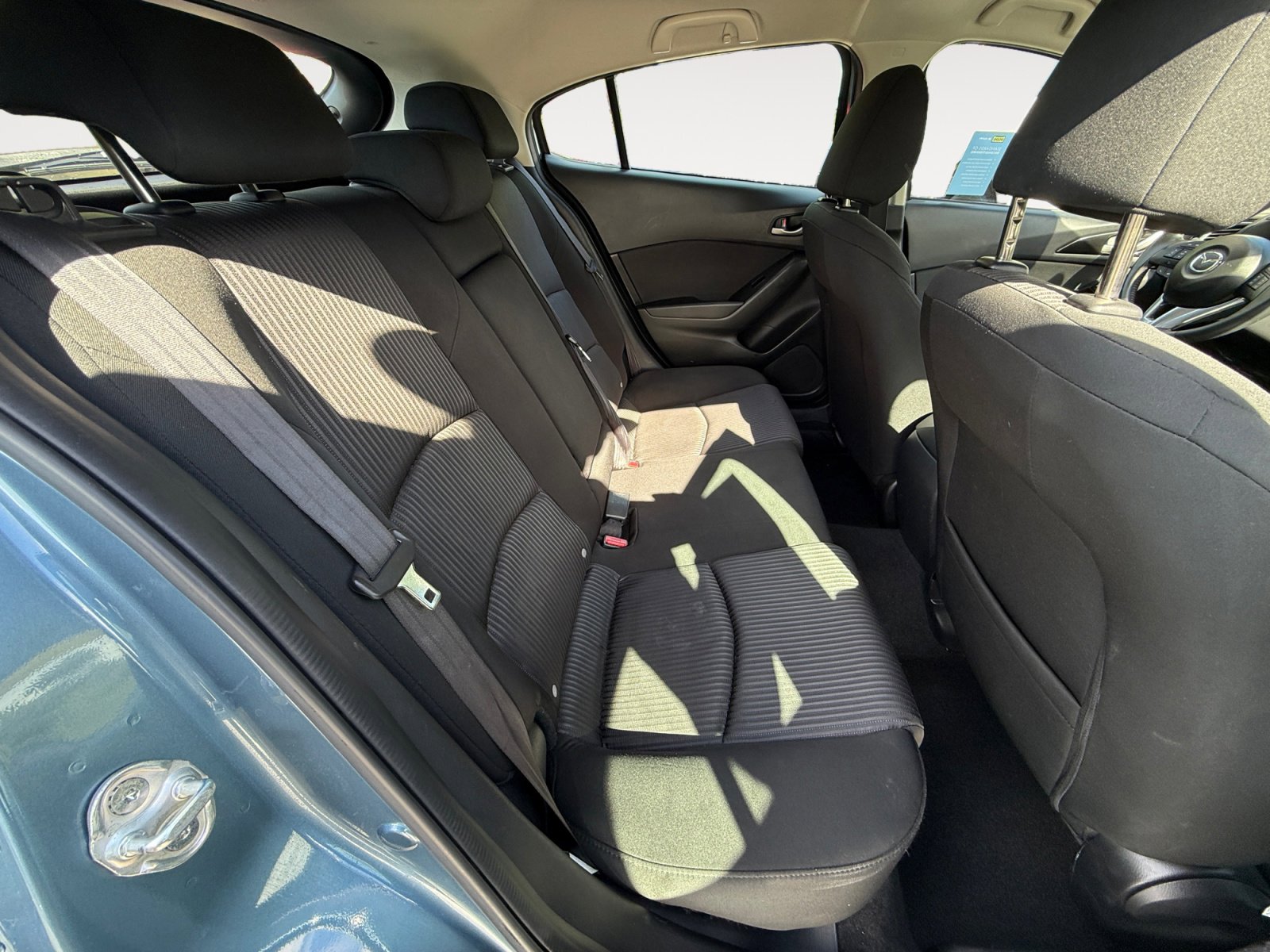 Used 2015 MAZDA MAZDA3 i Touring FWD image 18