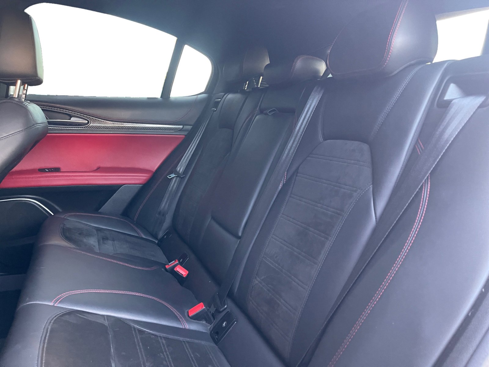Used 2020 Alfa Romeo Stelvio Quadrifoglio image 13