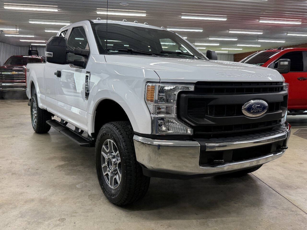 Used 2022 Ford F250 XL w/ Power Equipment Group AWD/4WD image 6