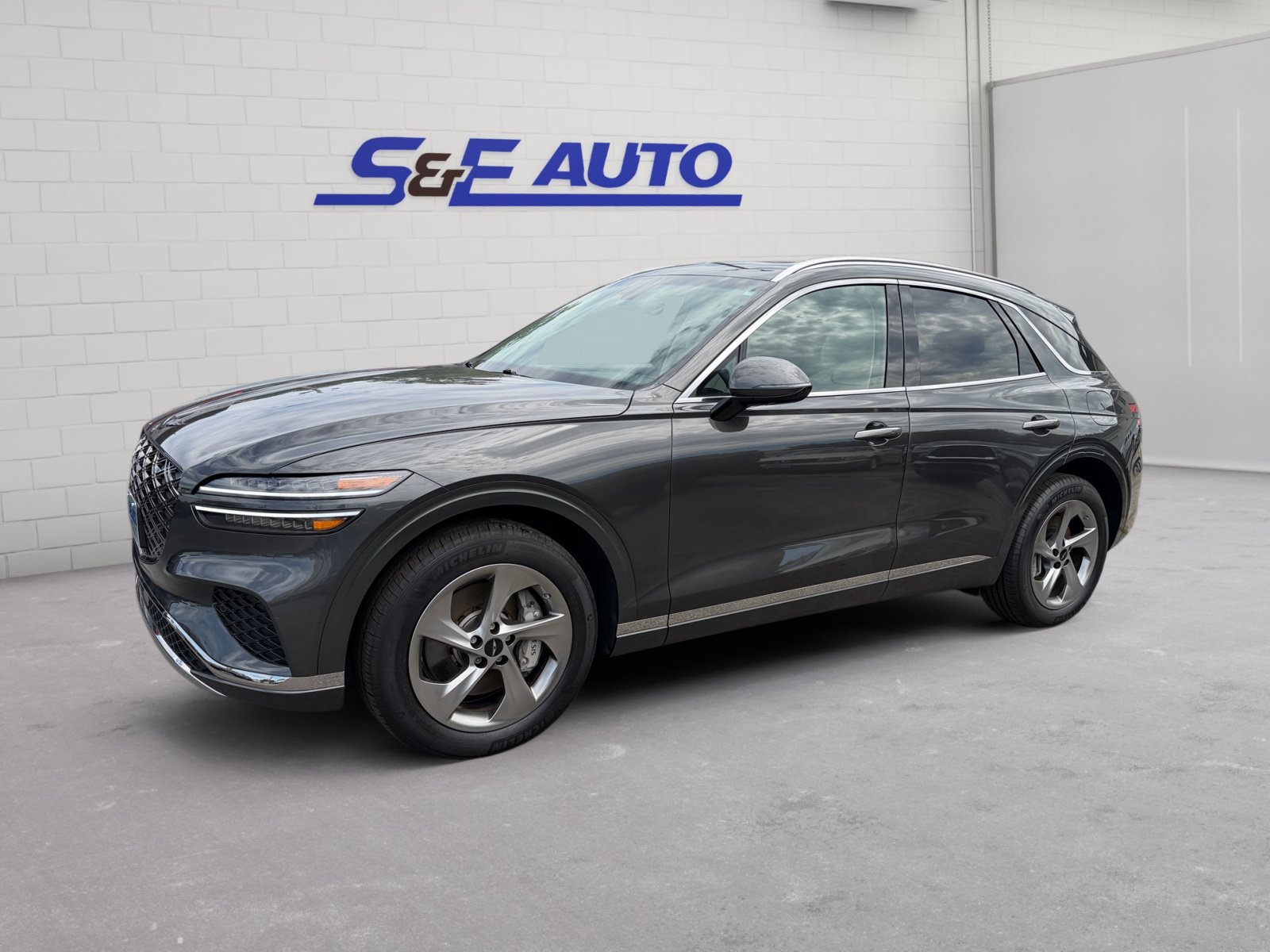 Used 2026 Genesis GV70 2.5T Select AWD/4WD image 1