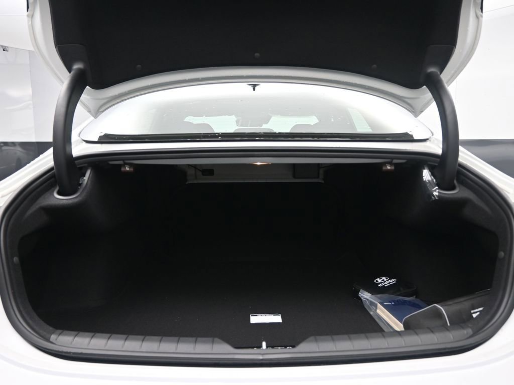 New 2026 Hyundai Sonata SEL FWD image 30