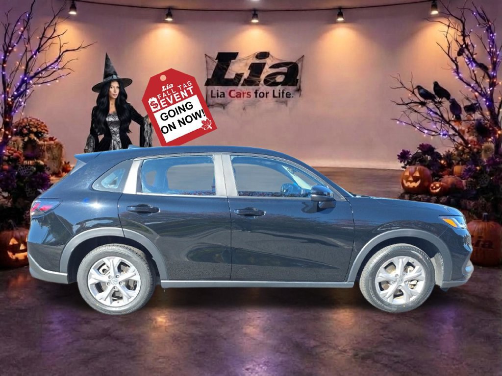 Used 2025 Honda HR-V LX image 8