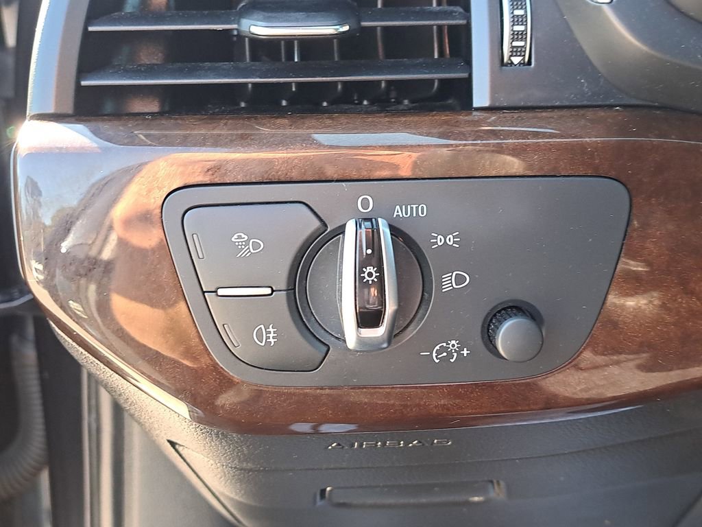 Used 2017 Audi A4 2.0T Premium w/ Convenience Package image 29