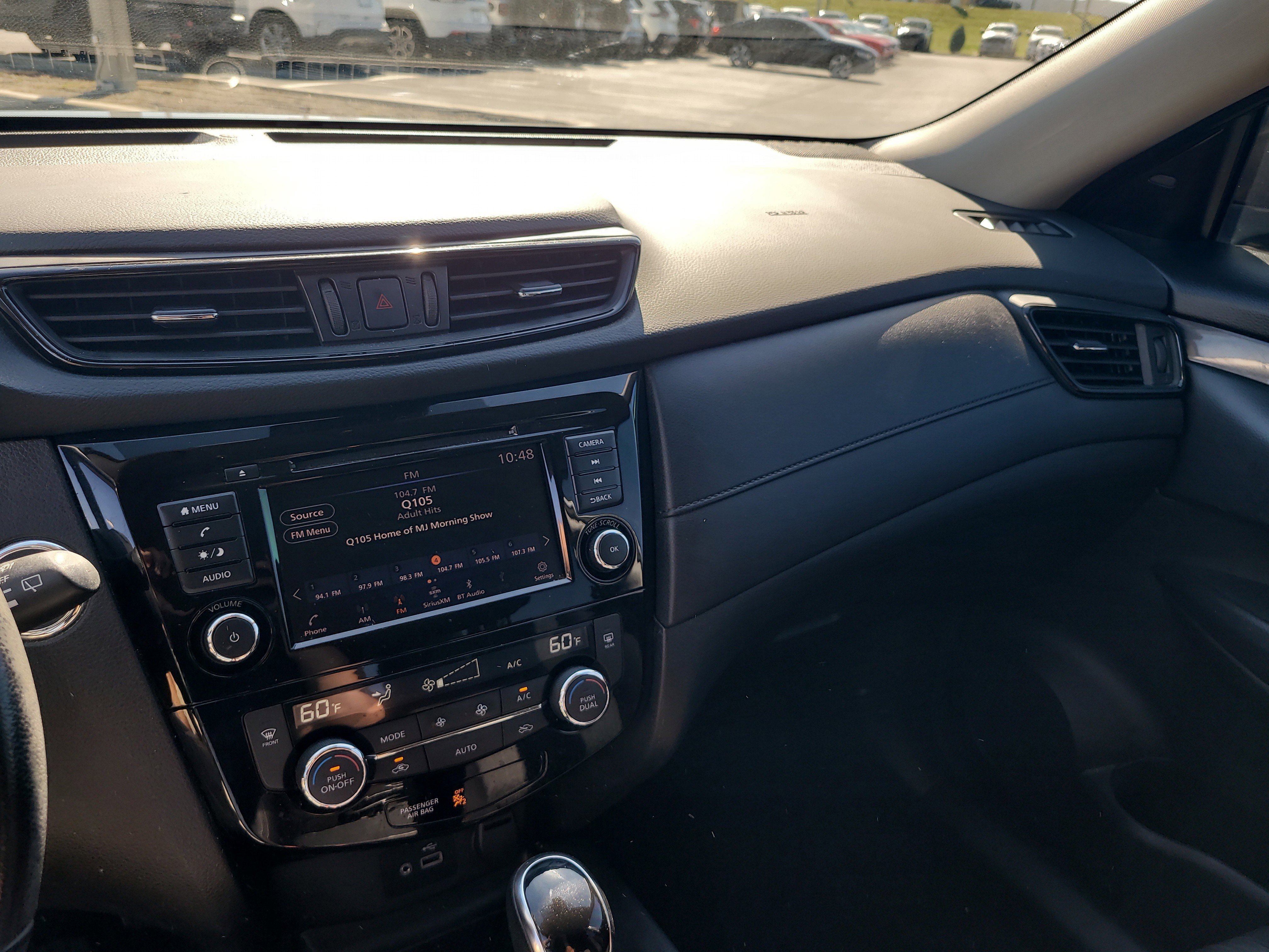 Used 2019 Nissan Rogue SV image 19