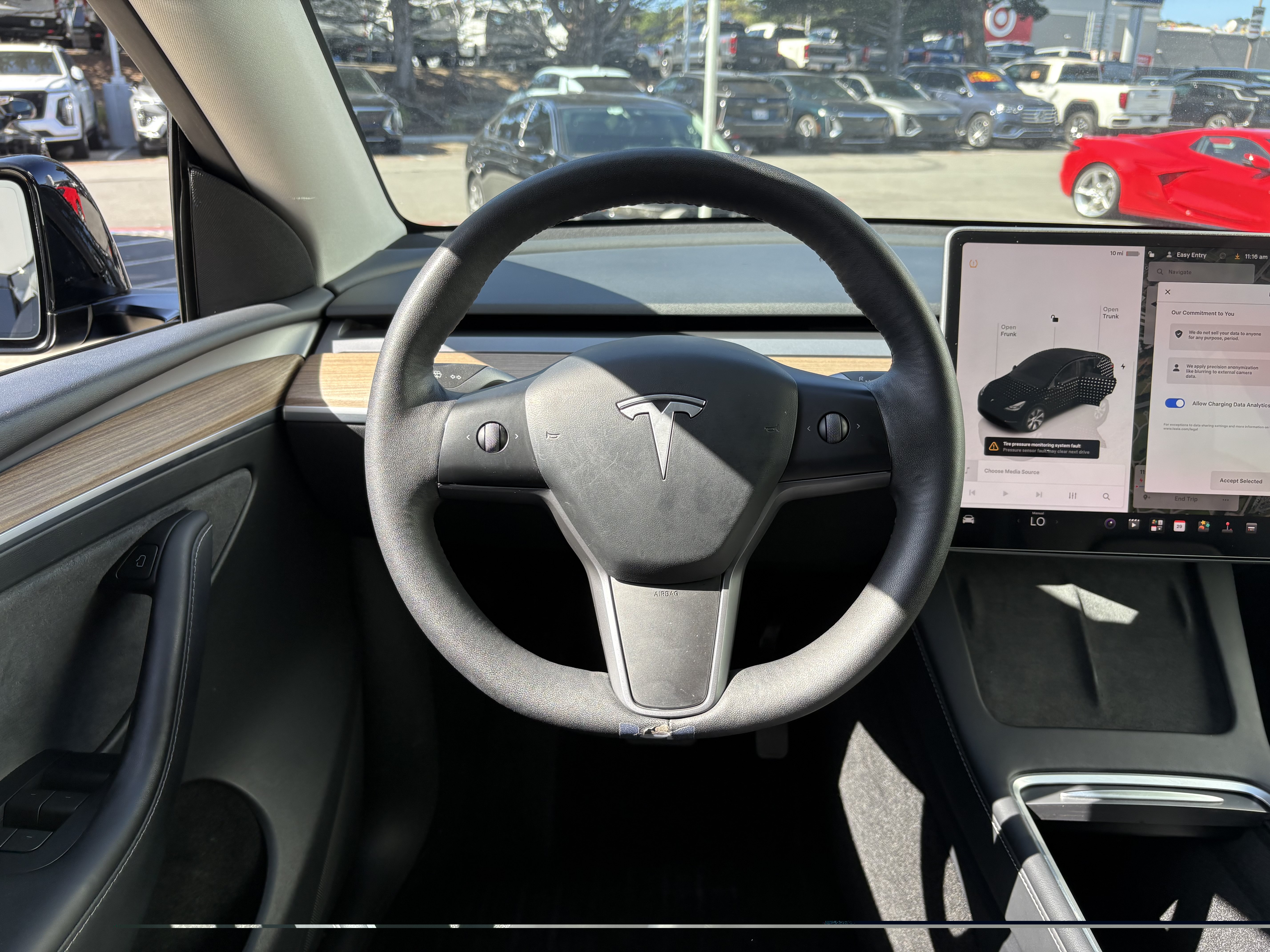 Used 2024 Tesla Model Y Long Range AWD/4WD image 17