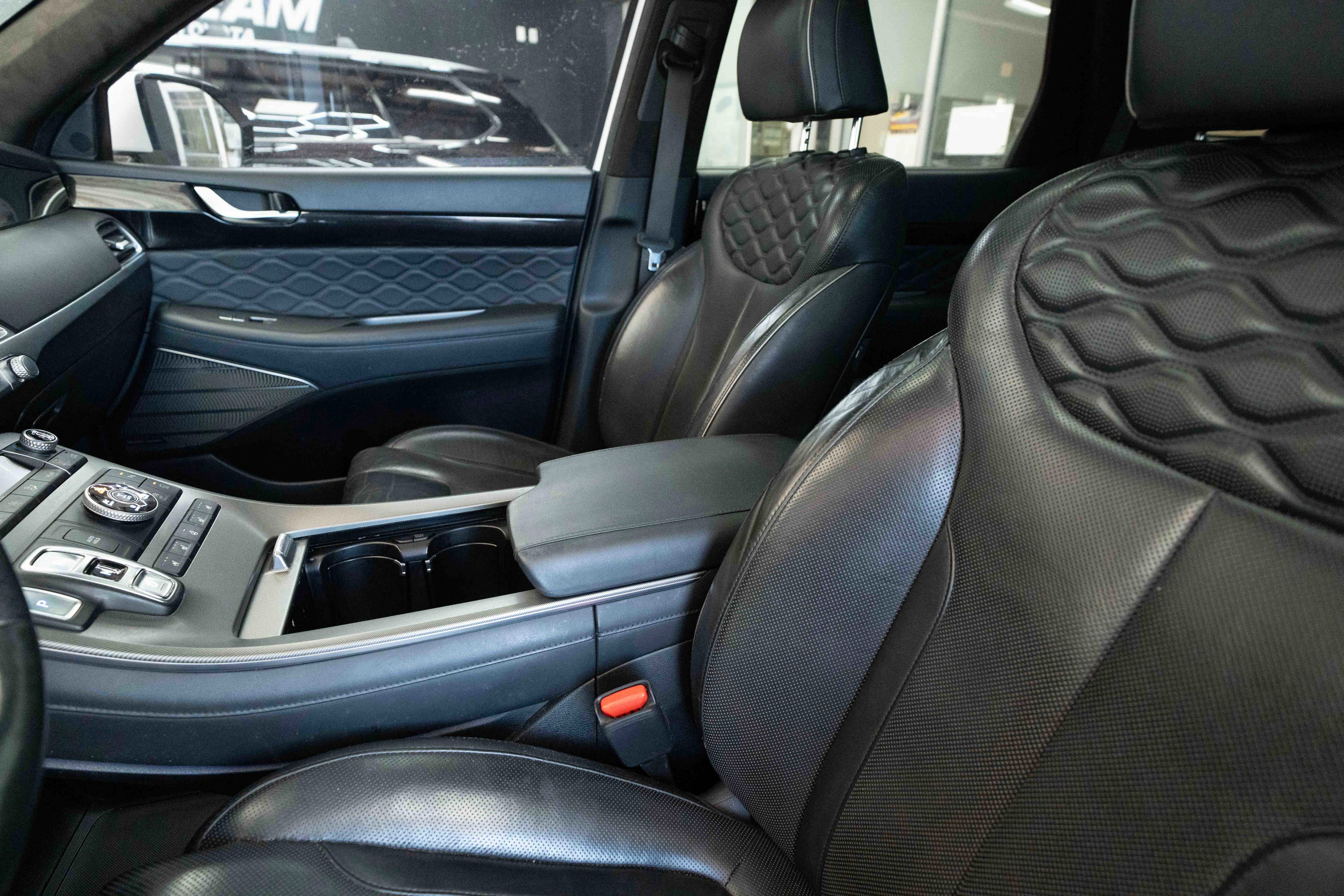 Used 2022 Hyundai Palisade Calligraphy w/ Cargo Package image 10