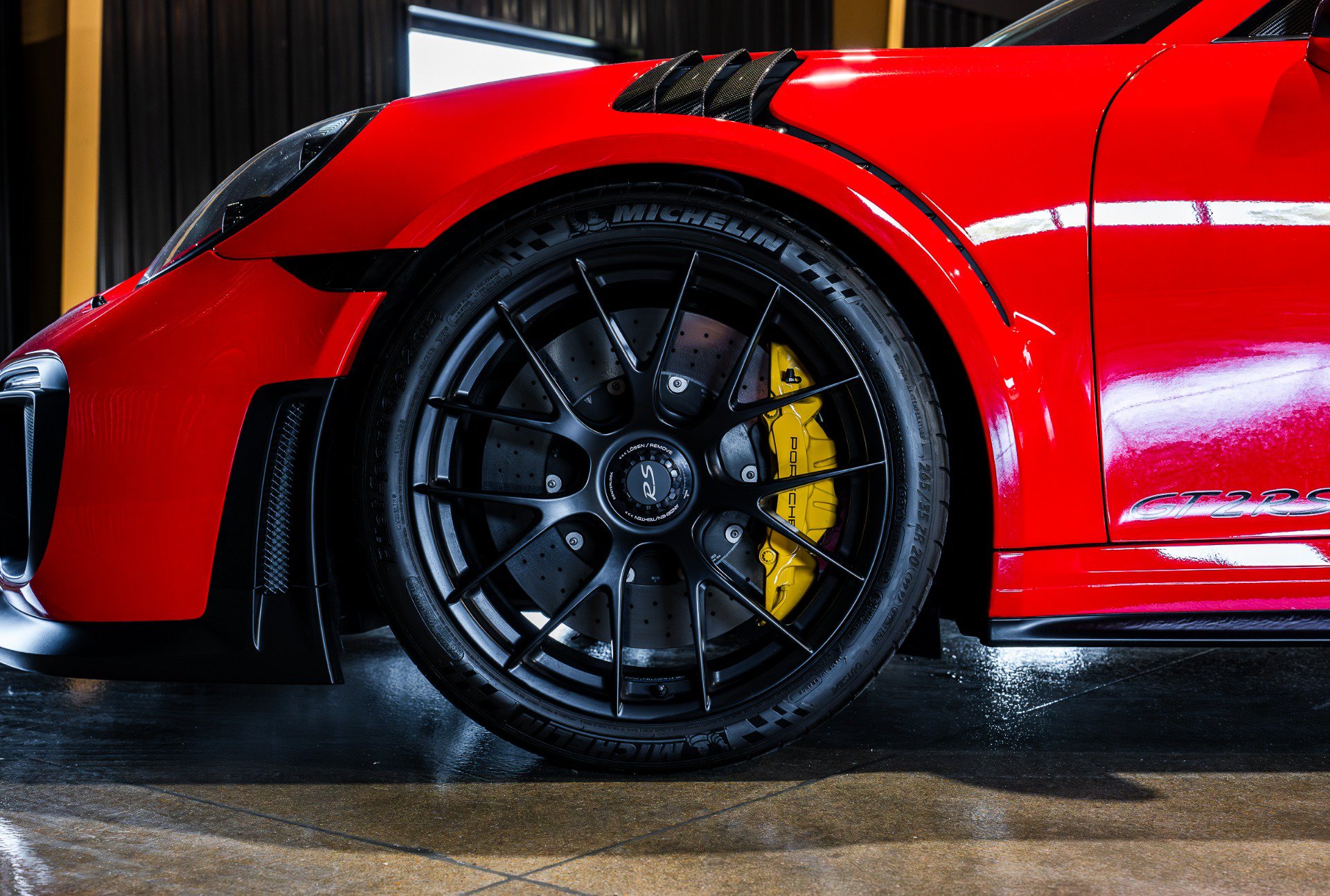 Used 2018 Porsche 911 GT2 RS RWD image 14