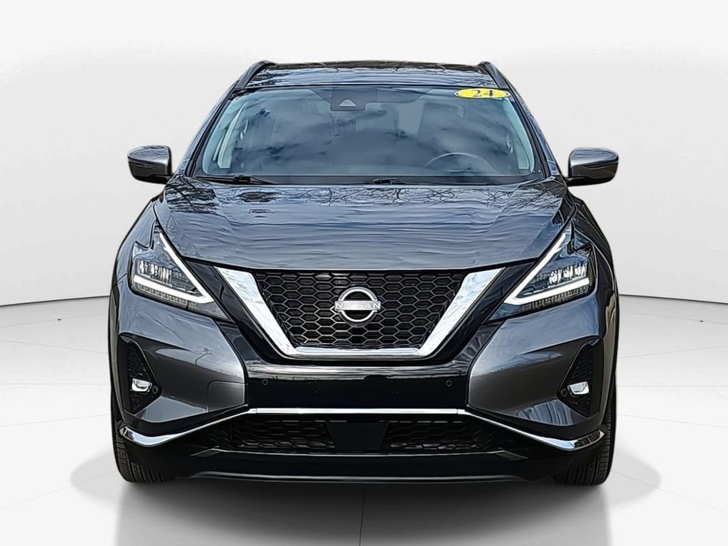 Used 2024 Nissan Murano SV image 2
