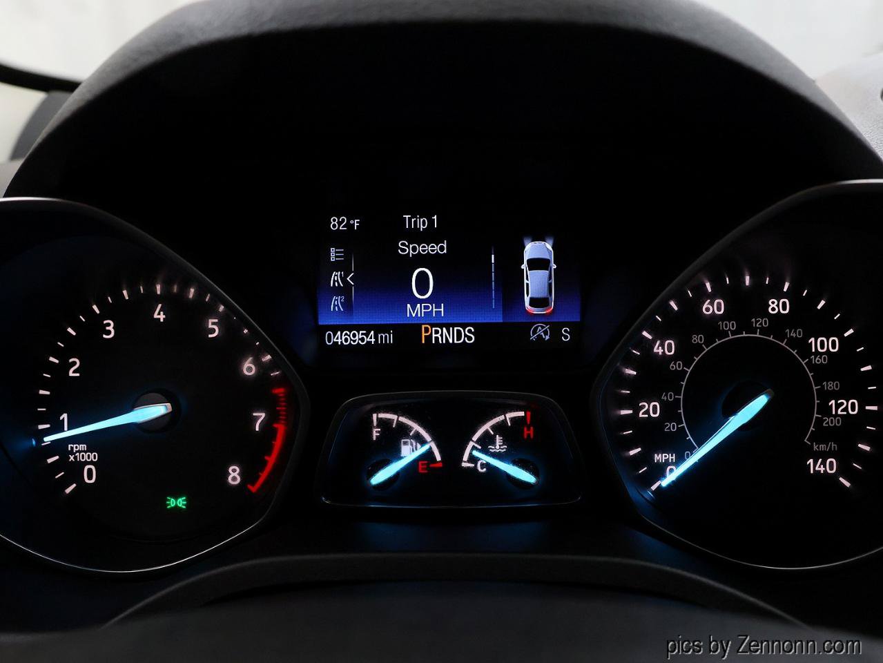 Used 2018 Ford Escape SE w/ SE Sync 3 Package FWD image 17