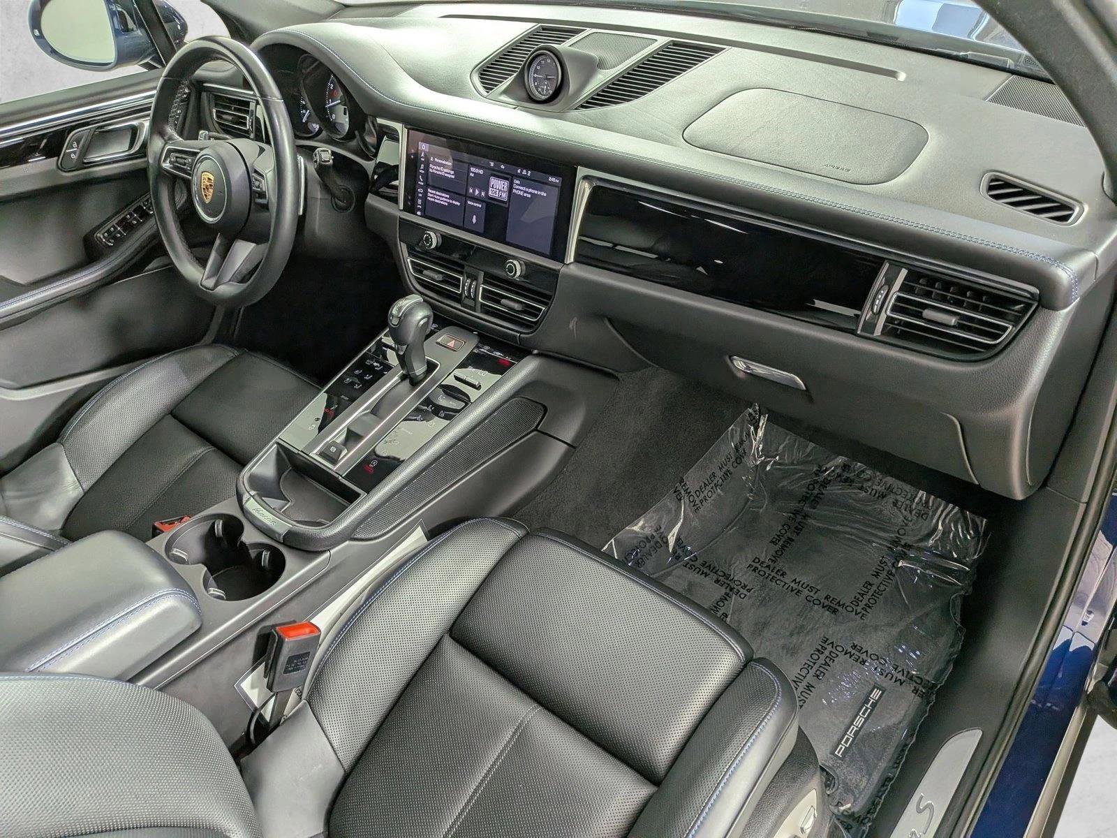 Certified 2023 Porsche Macan S AWD/4WD image 22